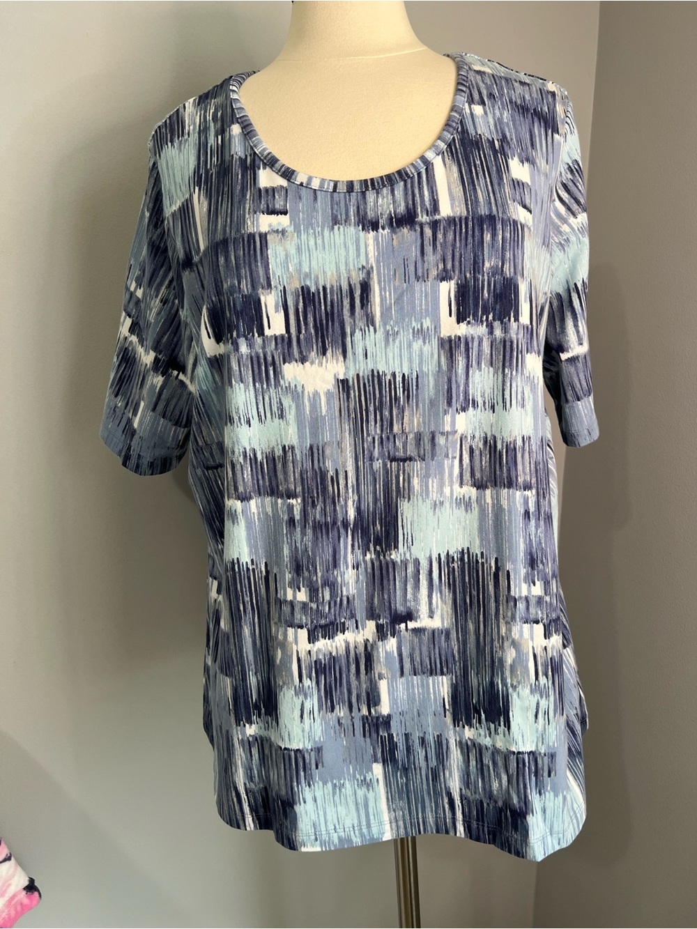 Denim & Co. Size 1X Multicolor Blue Perfect Jersey Elbow Sleeve Scoop Neck Top